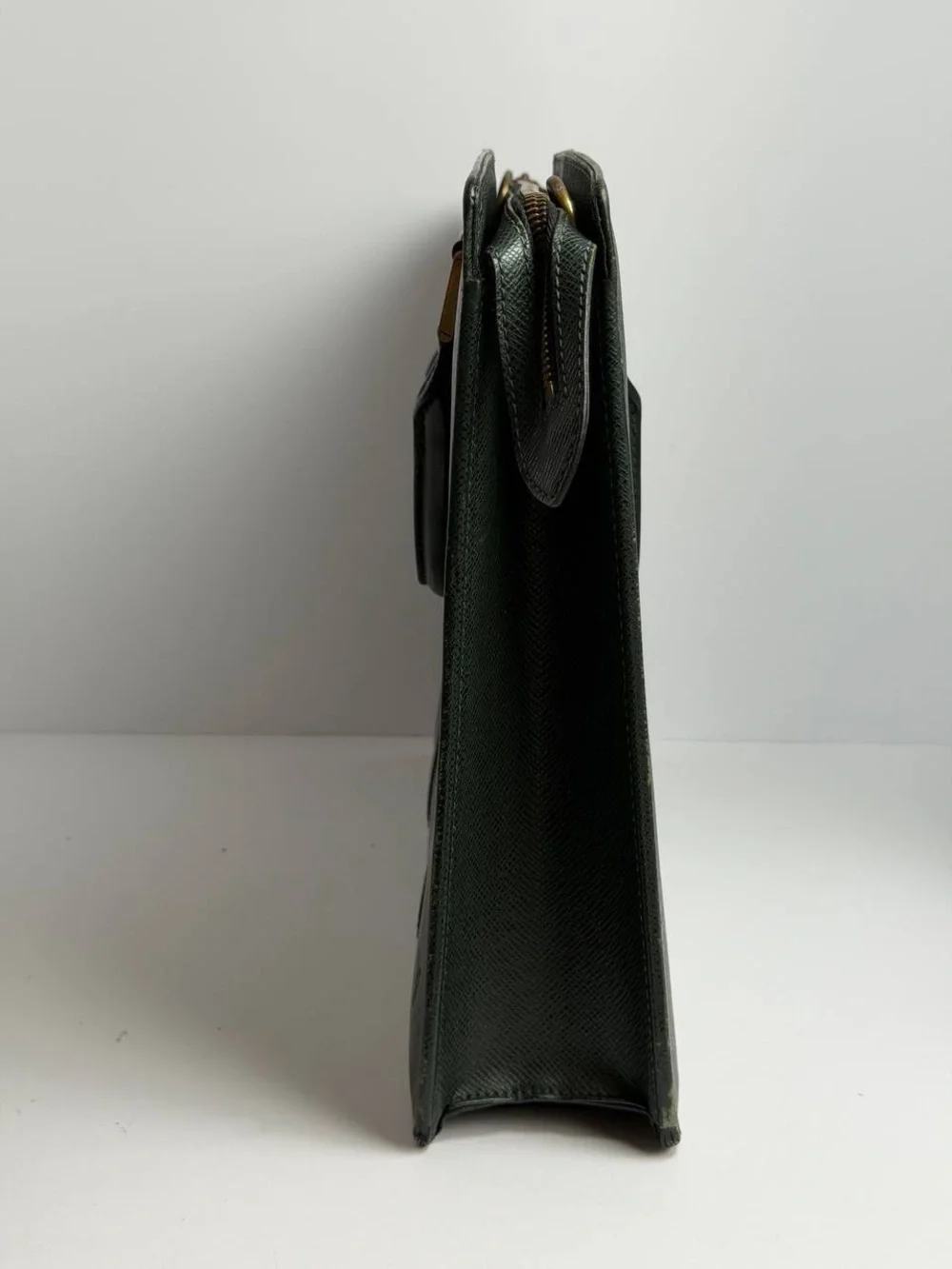 Louis Vuitton Porte-Documents Green Taiga Leather Business Bag